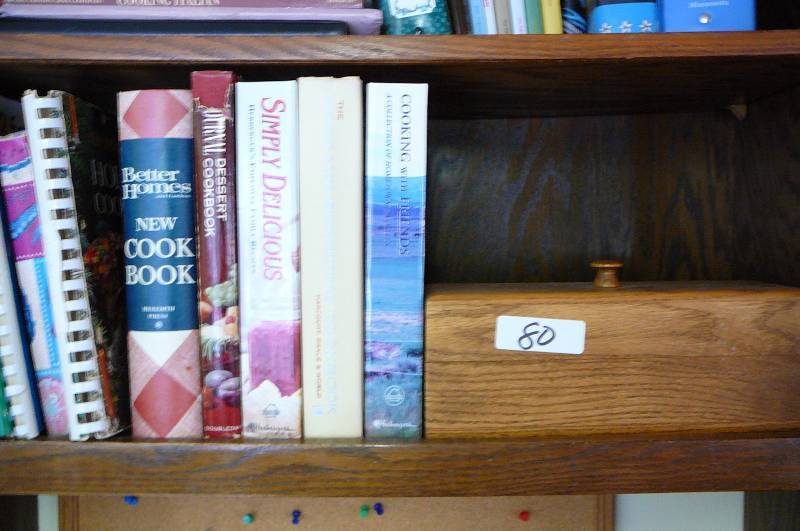 lot 80 image: Cookbooks & Wooden Recipe oak box better homes, Holiday cooking, misc.