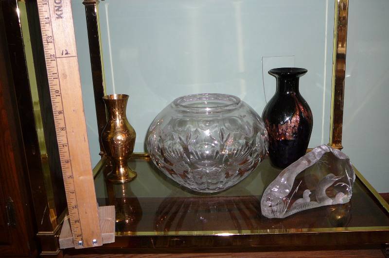 lot 83 image: 2 Vase, Bowl, Duck figurine