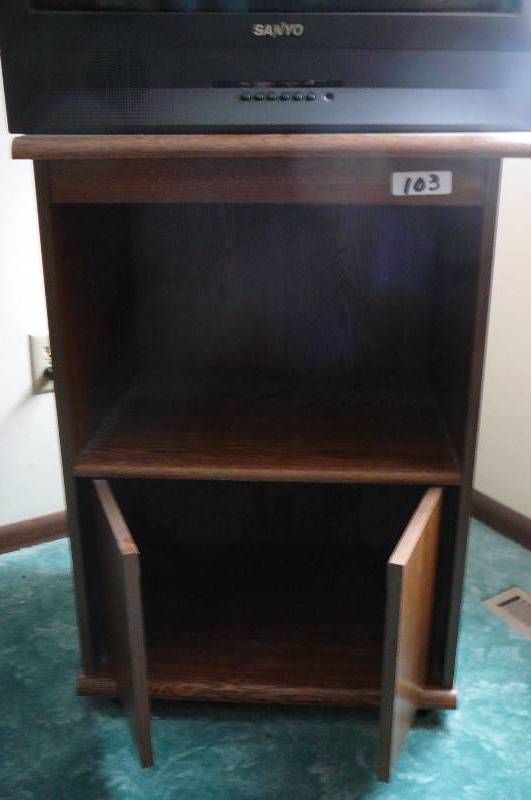 lot 103 image: TV Stand 22w x 16d x 30 12 t with swivel Top