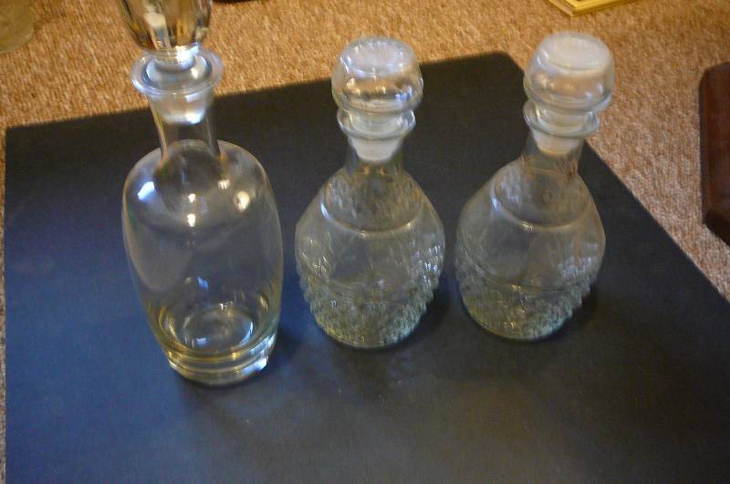 lot 139 image: 3 Decanters