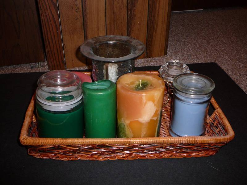 lot 145 image: Lot of Candles