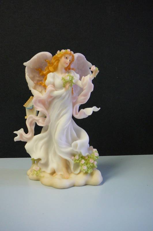 lot 166 image: Seraphim Classics Claire