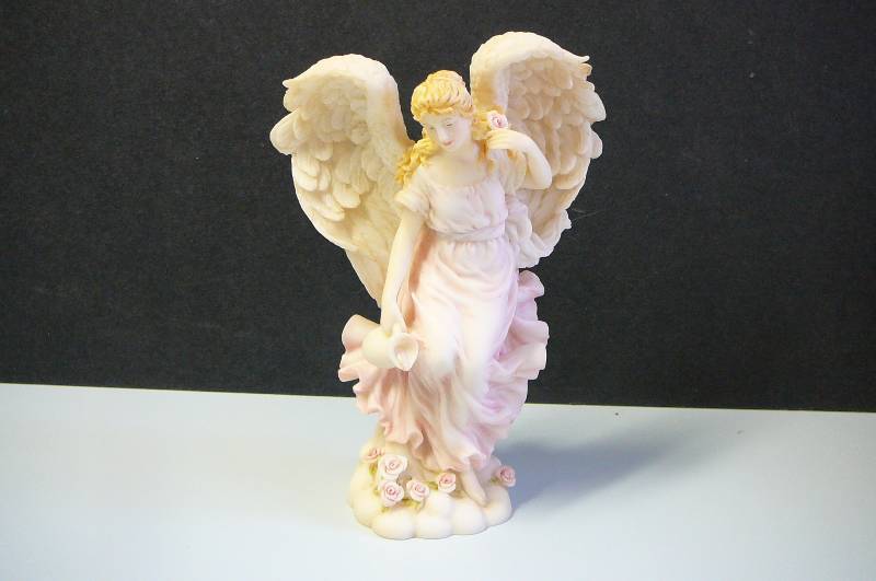 lot 167 image: Seraphim Classics Rosaue