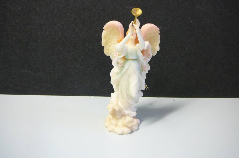lot 172 image: Seraphim Classics Annalisa