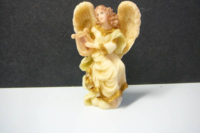 lot 173 image: Seraphim Classics gymbeline