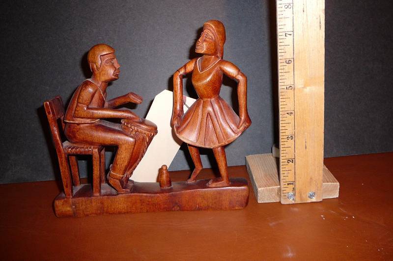 lot 186 image: Figurine by La Guerra