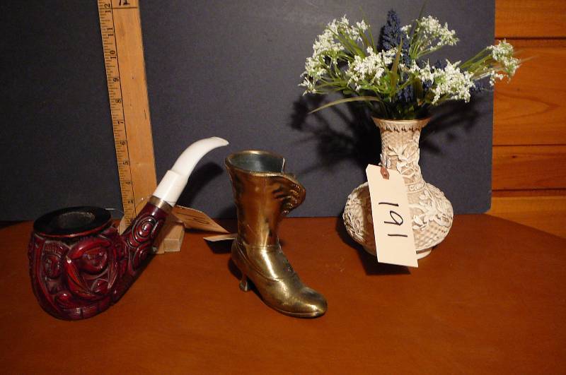 lot 191 image: Wood Pipe, Boot Figure Vase with flower