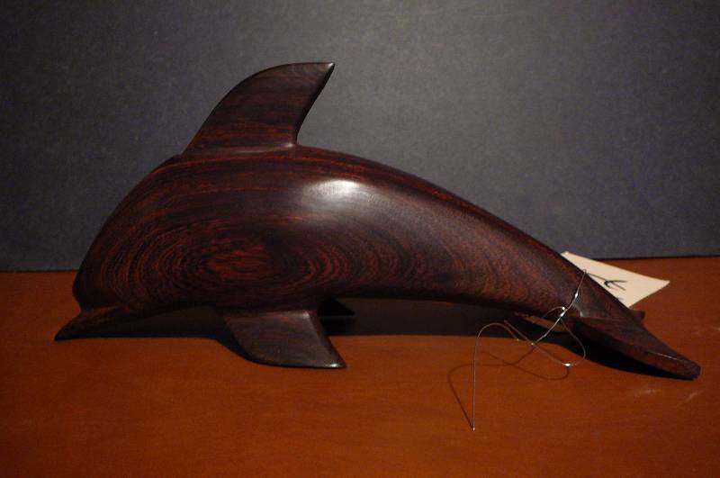 lot 192 image: Wood Dolphin 10l x 4 12 t