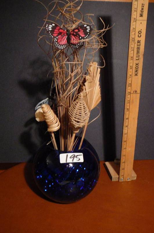 lot 195 image: Vase with decorative Marbles and Arrangement