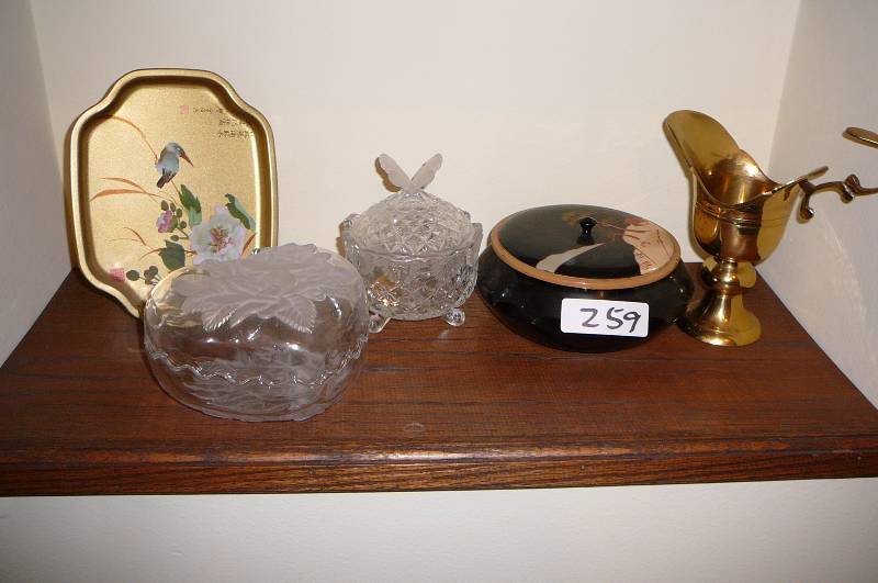 lot 259 image: glassware & Misc. 5 count