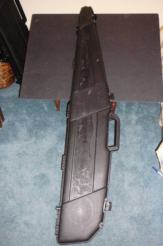 lot 268 image: Hard side Gun Case Wood stream