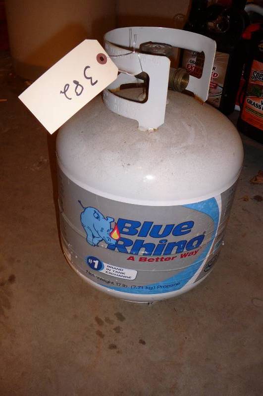 lot 382 image: 20 lbs. LP Tank