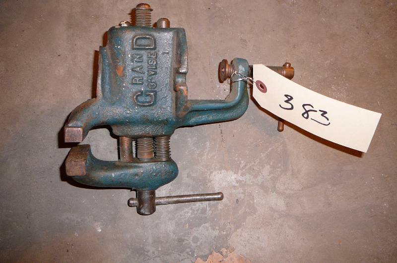 lot 383 image: Grand 3 Bench Vise