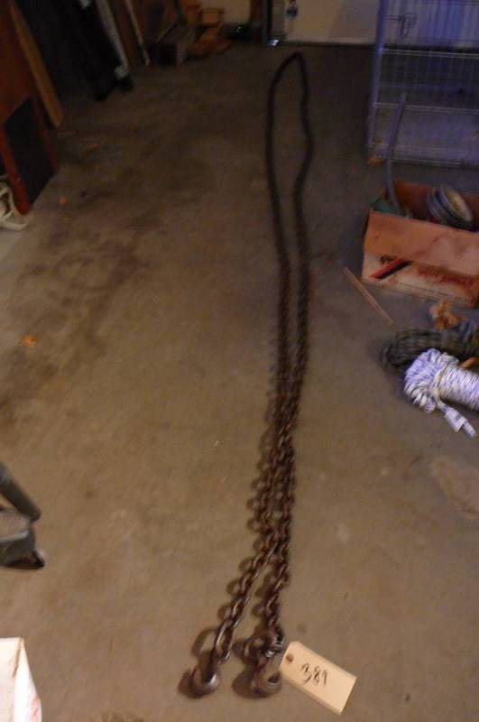 lot 389 image: Log Chain, 24