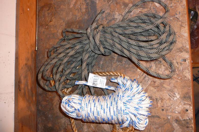 lot 439 image: Rope 38 x 50 BlueWhite, 38 x 50 Green