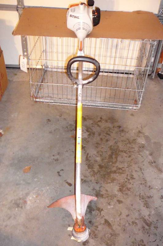 lot 477 image: Stihl Weed Trimmer F545