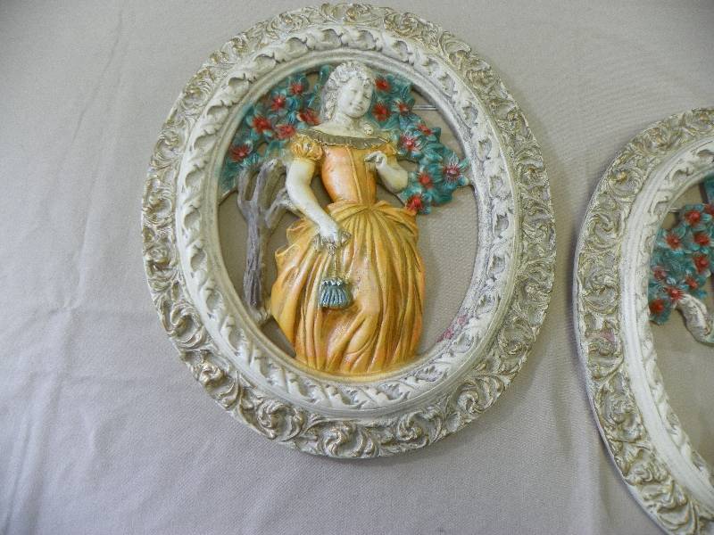 lot 8 image: Picture Set