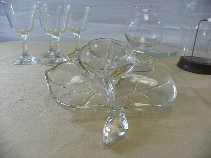 lot 26 image: Misc Glass, Mugs and Glasses