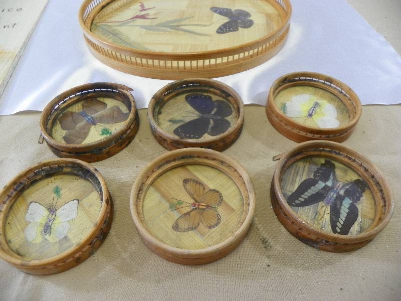 lot 86 image: Butterfly coasters and tray