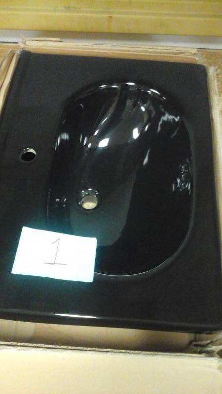 Foremost Structure Suite 20-580 in. Pedestal Sink Basin in Black 28 14 L x 20 W x 9 12 H never used