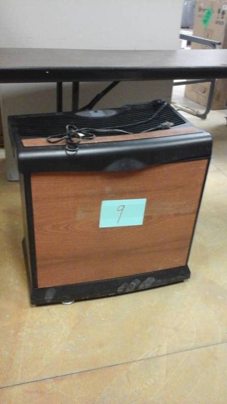 Air Care purifier used in working condition