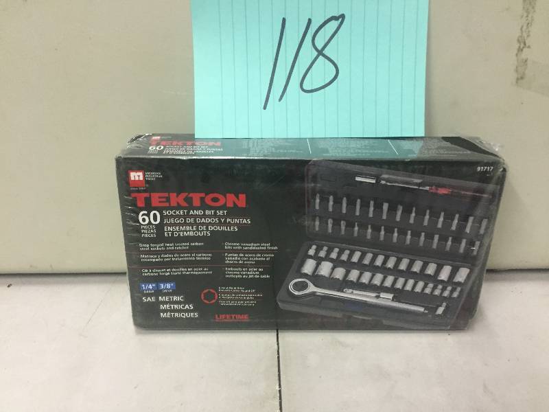 Tekton 60 socket and bit Set New