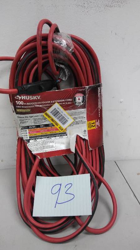 Husky 100 Indooroutdoor extension cord