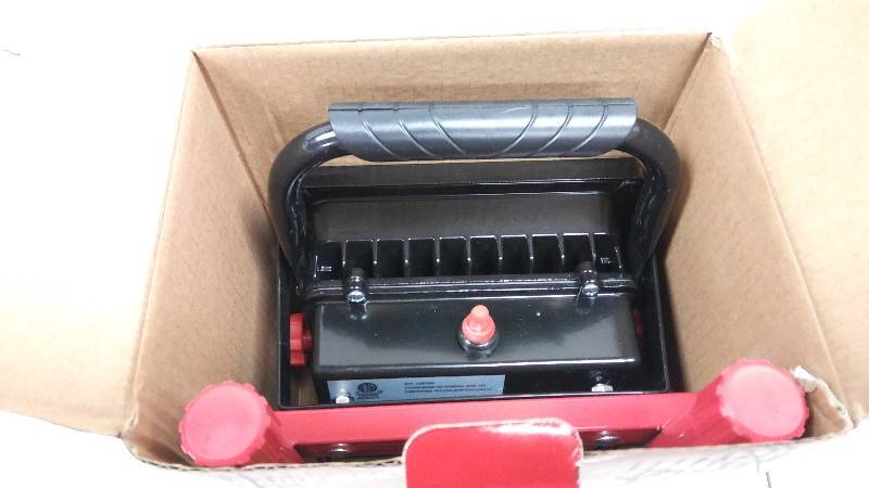 Husky 1000 Lumen LED Worklight New