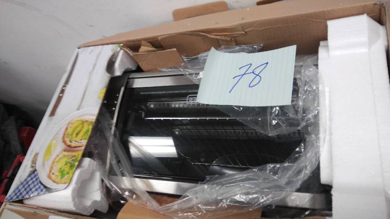 Black and Decker Digital Convection Counter Top Oven never Used