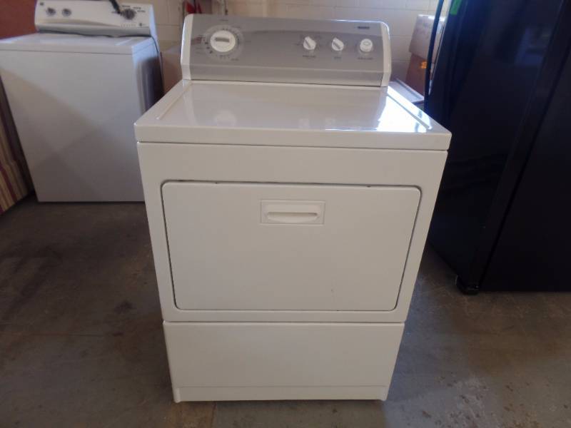 lot 202 image: Clothes Dryer