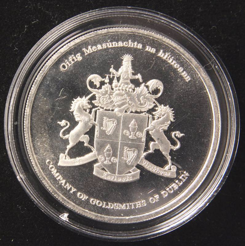 lot 50 image: 2015 IRELAND GOLDSMITHS OF DUBLIN 1 TROY OZ. .999 FINE SILVER IN AIRTITE HOLDER