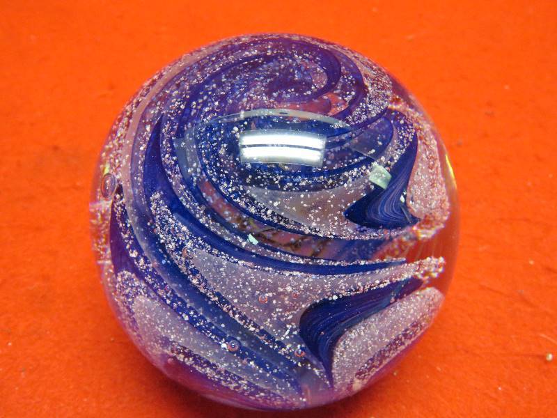 collectible-glass-paperweights-collectible-glass-paperweights-k-bid