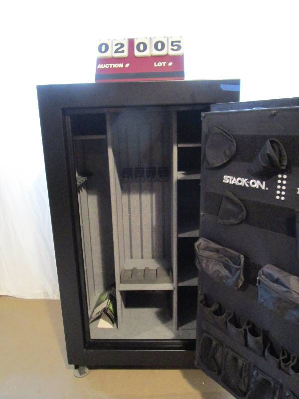 lot 5 image: Tactical 20 gun safe