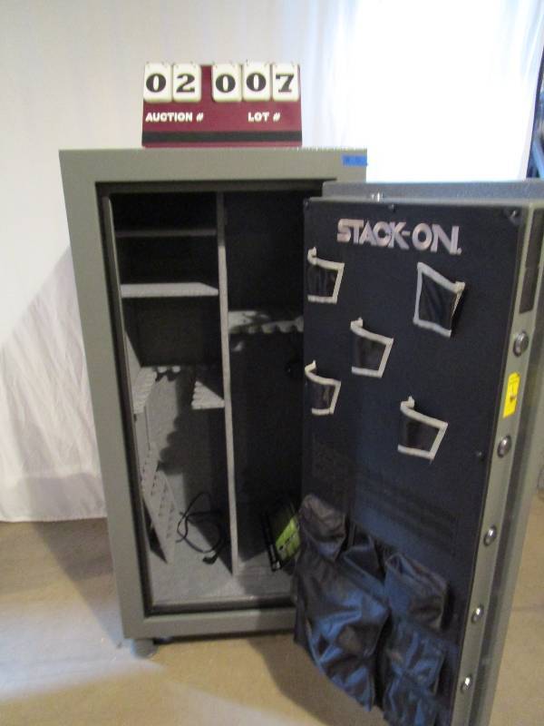 lot 7 image: Total Defense 40 Gun Biometric Safe