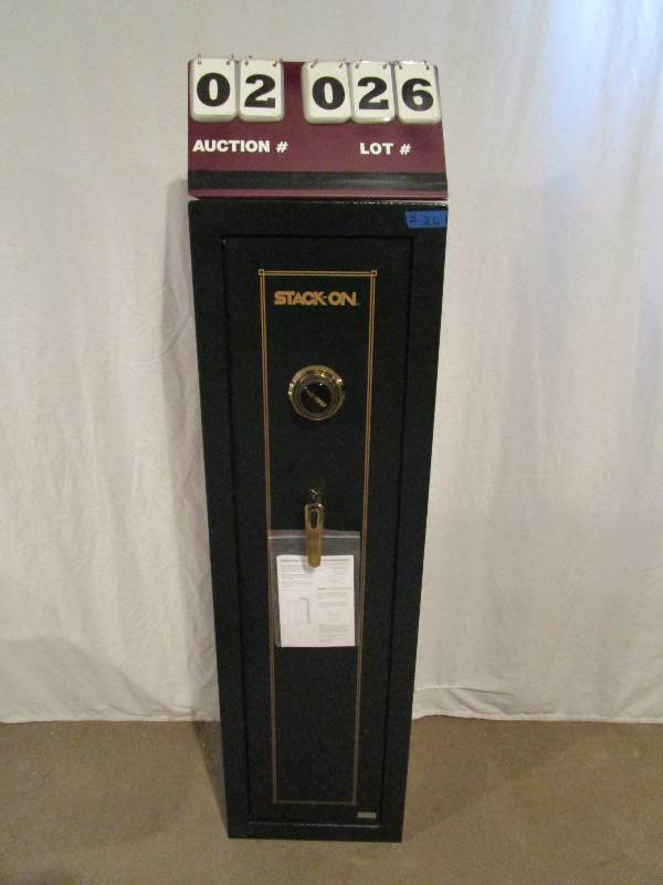 Like New Showroom Gun Safes Cabinets And Accessories North