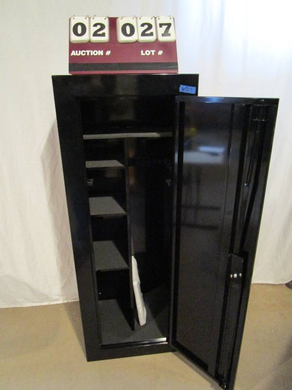 lot 27 image: Steel Security 18 Gun Cabinet