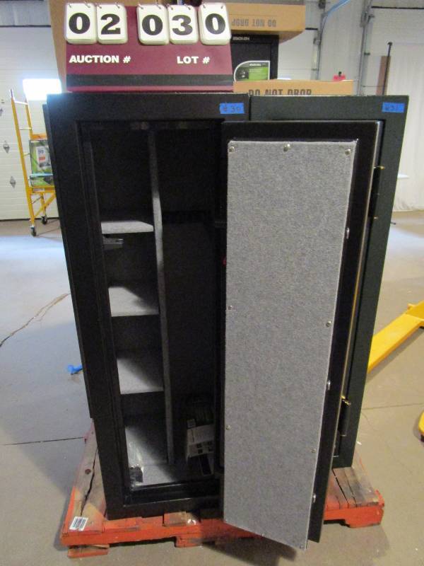 lot 30 image: FS Series 14 Gun Electronic Safe