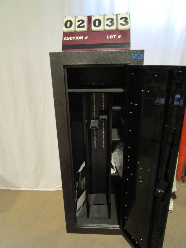 lot 33 image: Tactical Steel Security Cabinet 16 gun