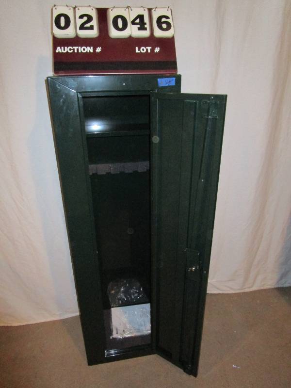 lot 46 image: GunAmmo Security 10 Gun Cabinet