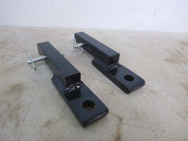 lot 12 image: 2 1 Receiver Hitches
