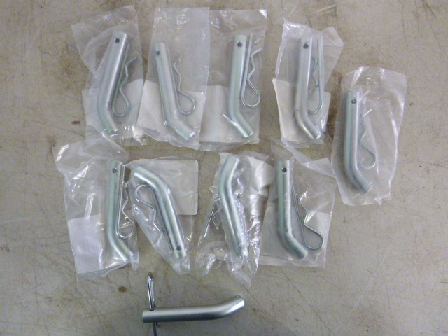 lot 45 image: 10 Hitch Pins