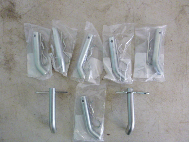 lot 47 image: 8 Hitch Pins