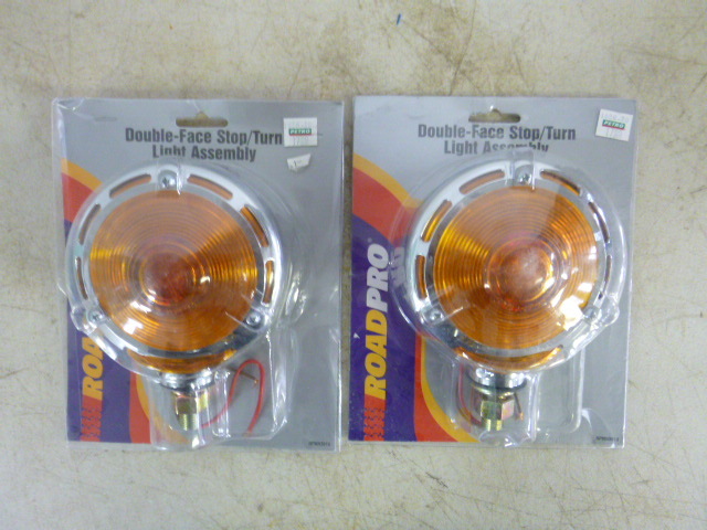 lot 64 image: 2 Road Pro Double Face StopTurn Light Assembly