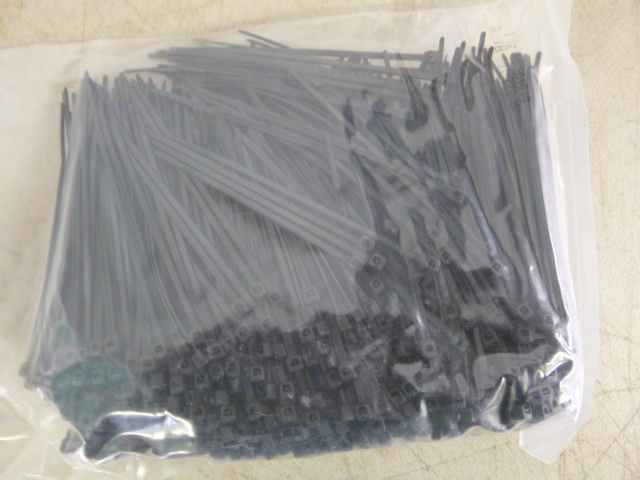 lot 108 image: Bag of Cable Ties