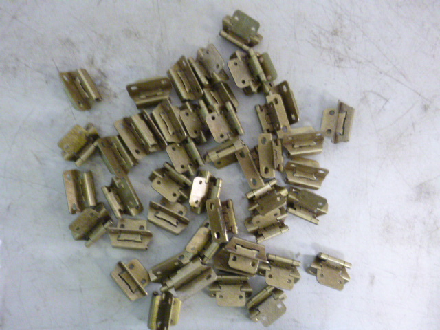 lot 150 image: 48 Cabinet Hinges