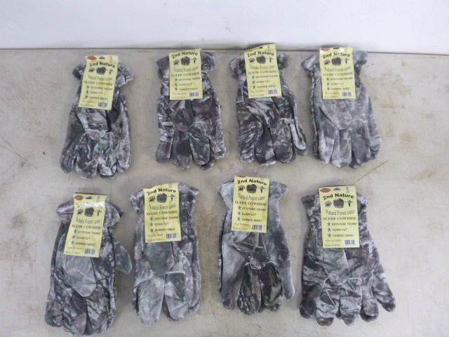 lot 153 image: 8 Pair of Cordova 2nd Nature Camouflage Suede Cowhide Gloves