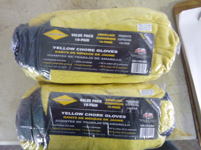 lot 161 image: 20 Pair of Diamondback Yellow Chore Gloves