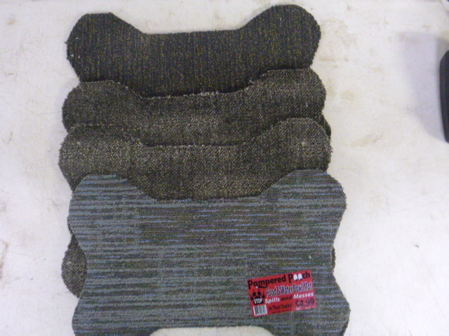 lot 206 image: 4 Pampered Pooch Food and Water Bowl Mats