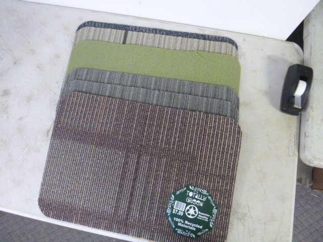 lot 213 image: 6 Totally Green Mats