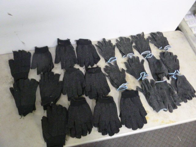 lot 233 image: 23 Pair of Gloves